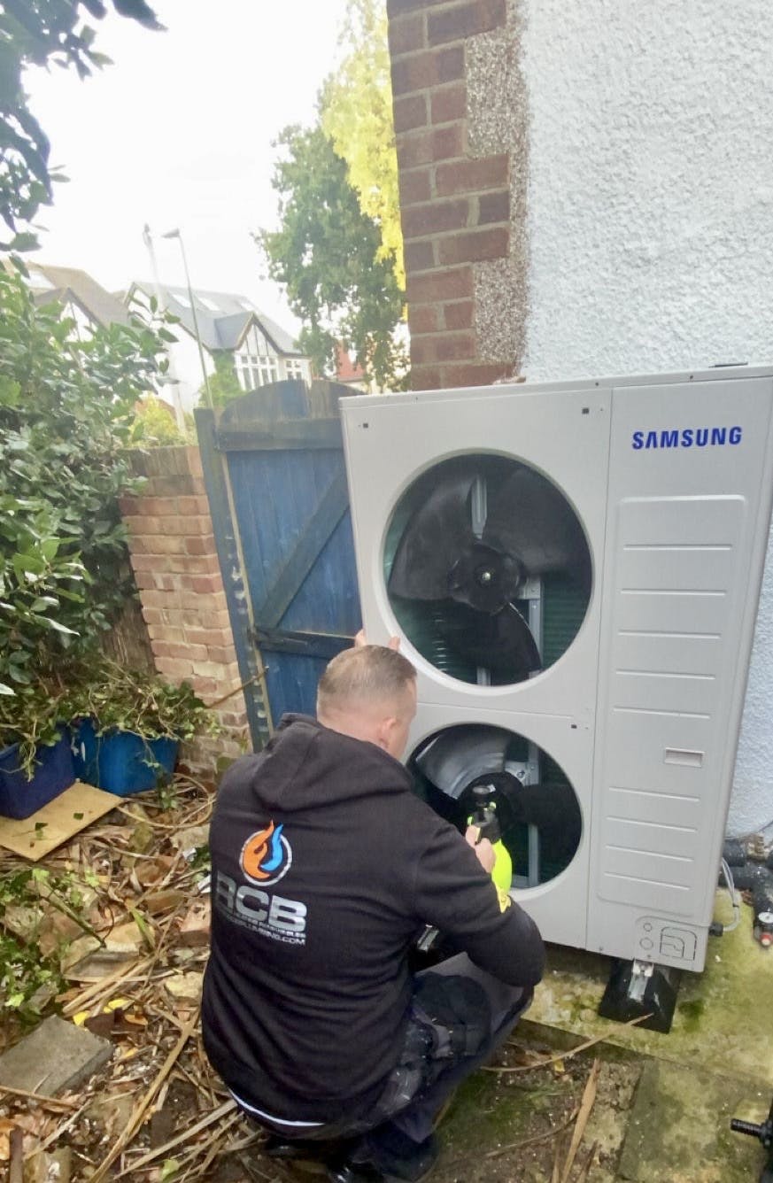 The Importance of Annual Air Source Heat Pump and Hot Water Cylinder Servicing in Sutton: Save Energy and Extend System Lifespan